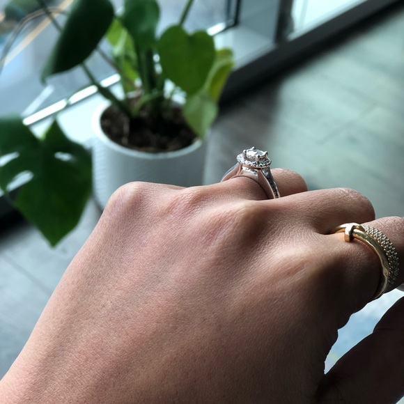 Diamond Engagement Ring (REAL) - Picture 13 of 13